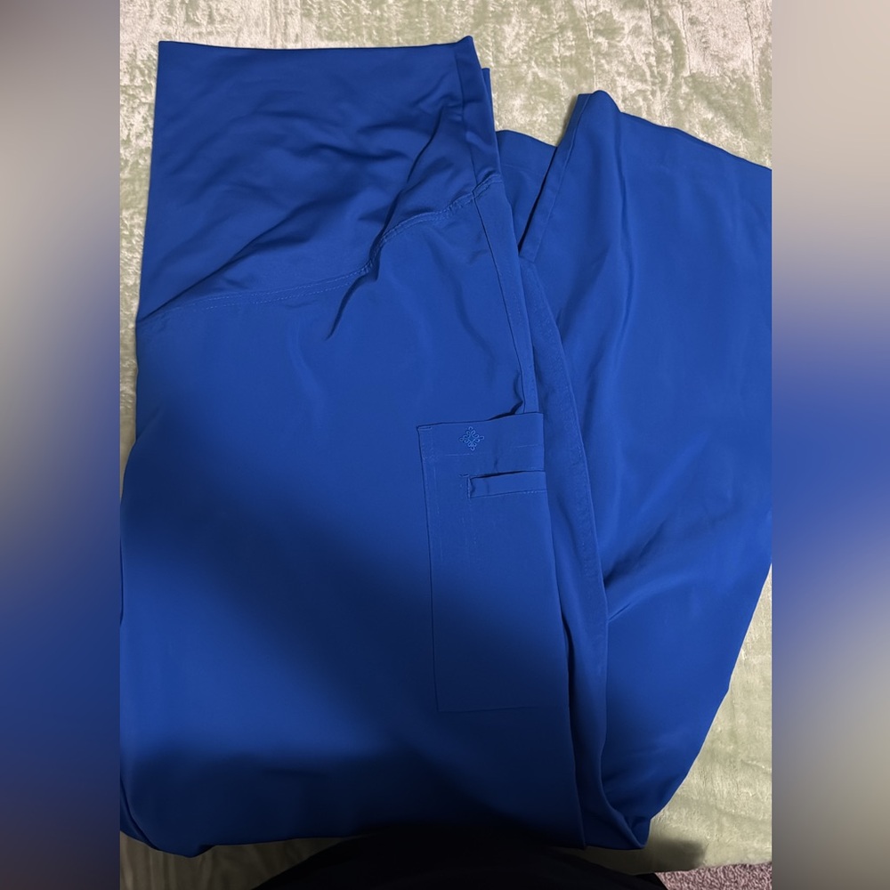 Med couture XL scrub pants